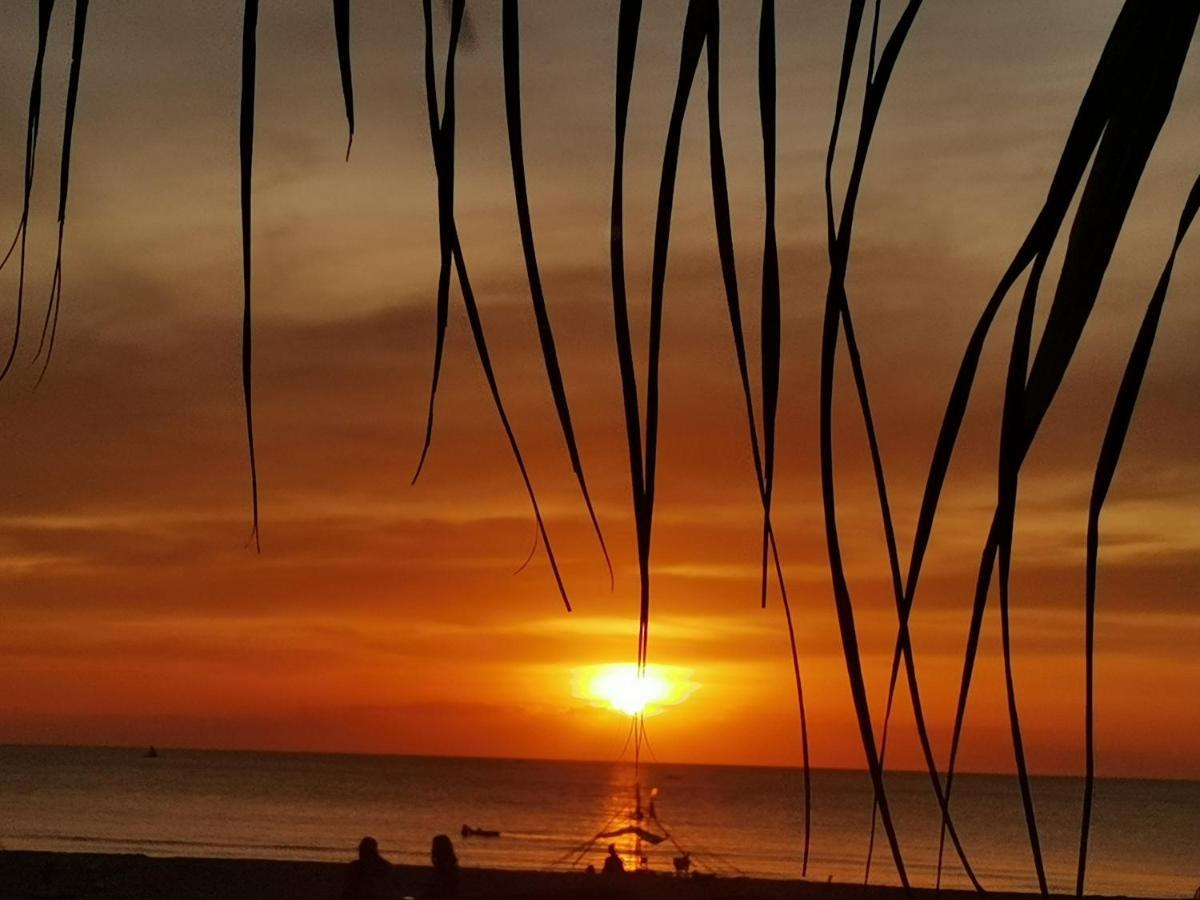 Sulu Sunset Beach Resort Nauhang 외부 사진