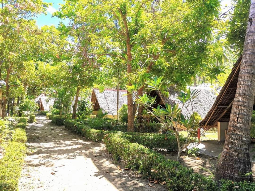 Sulu Sunset Beach Resort Nauhang 외부 사진
