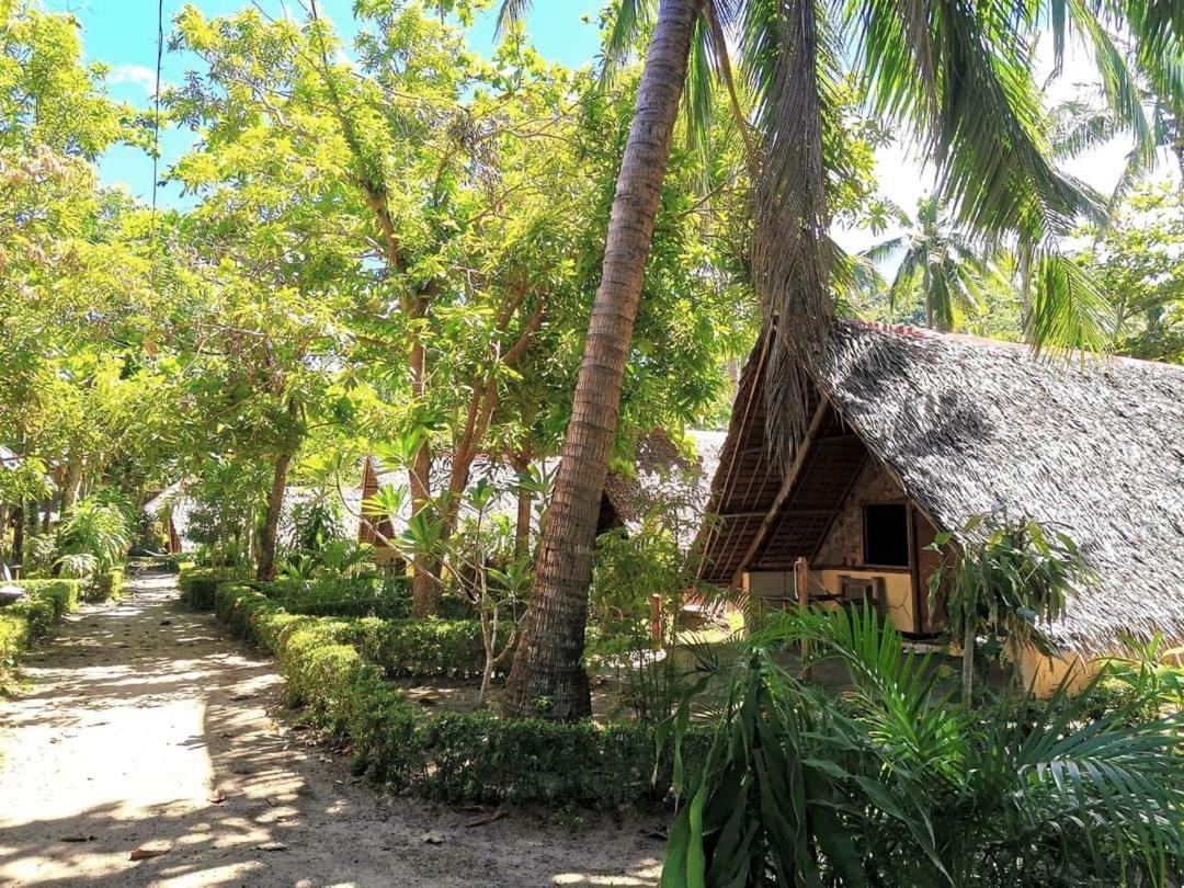 Sulu Sunset Beach Resort Nauhang 외부 사진