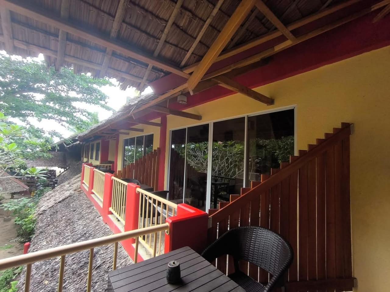 Sulu Sunset Beach Resort Nauhang 외부 사진
