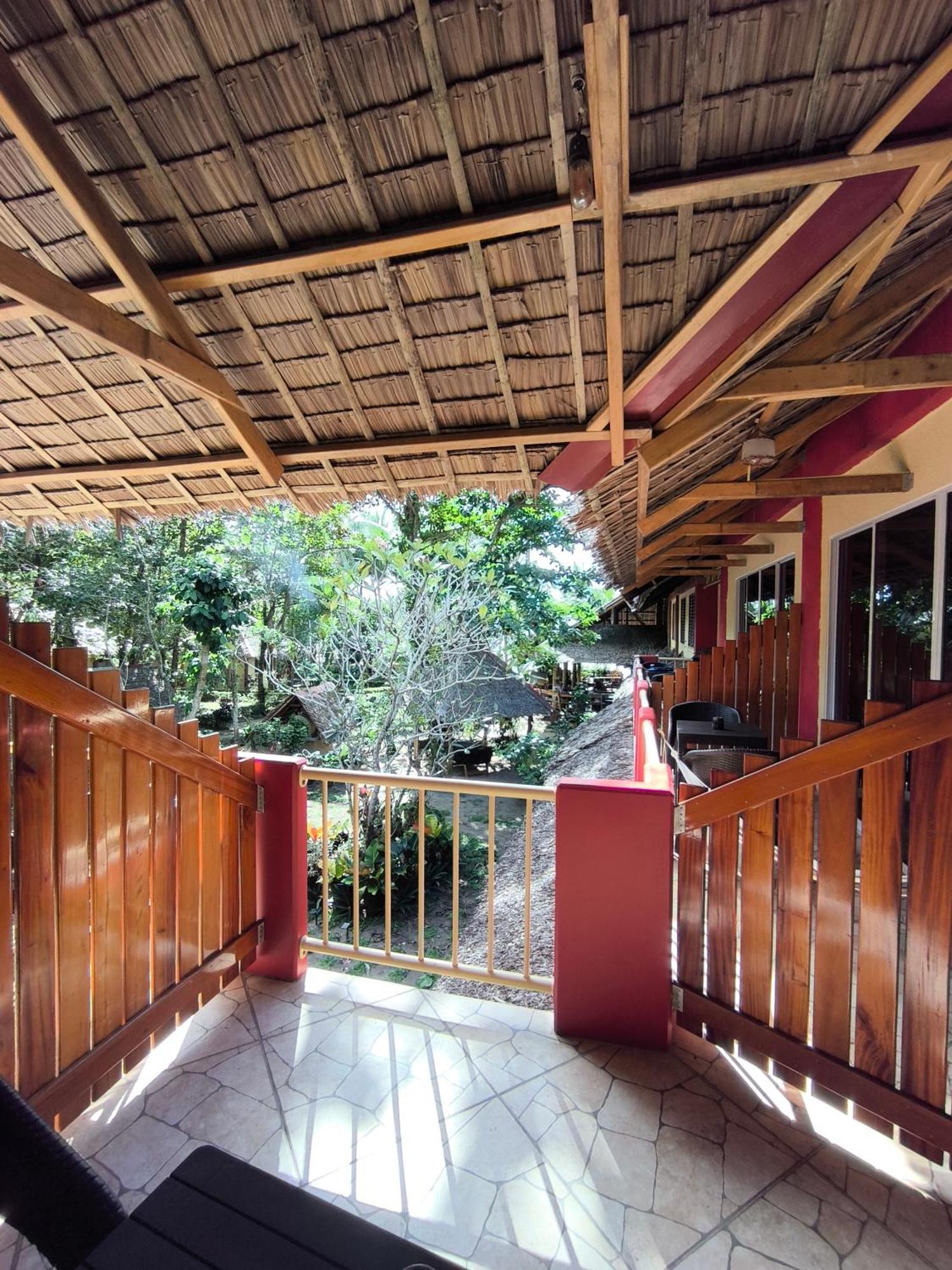 Sulu Sunset Beach Resort Nauhang 외부 사진